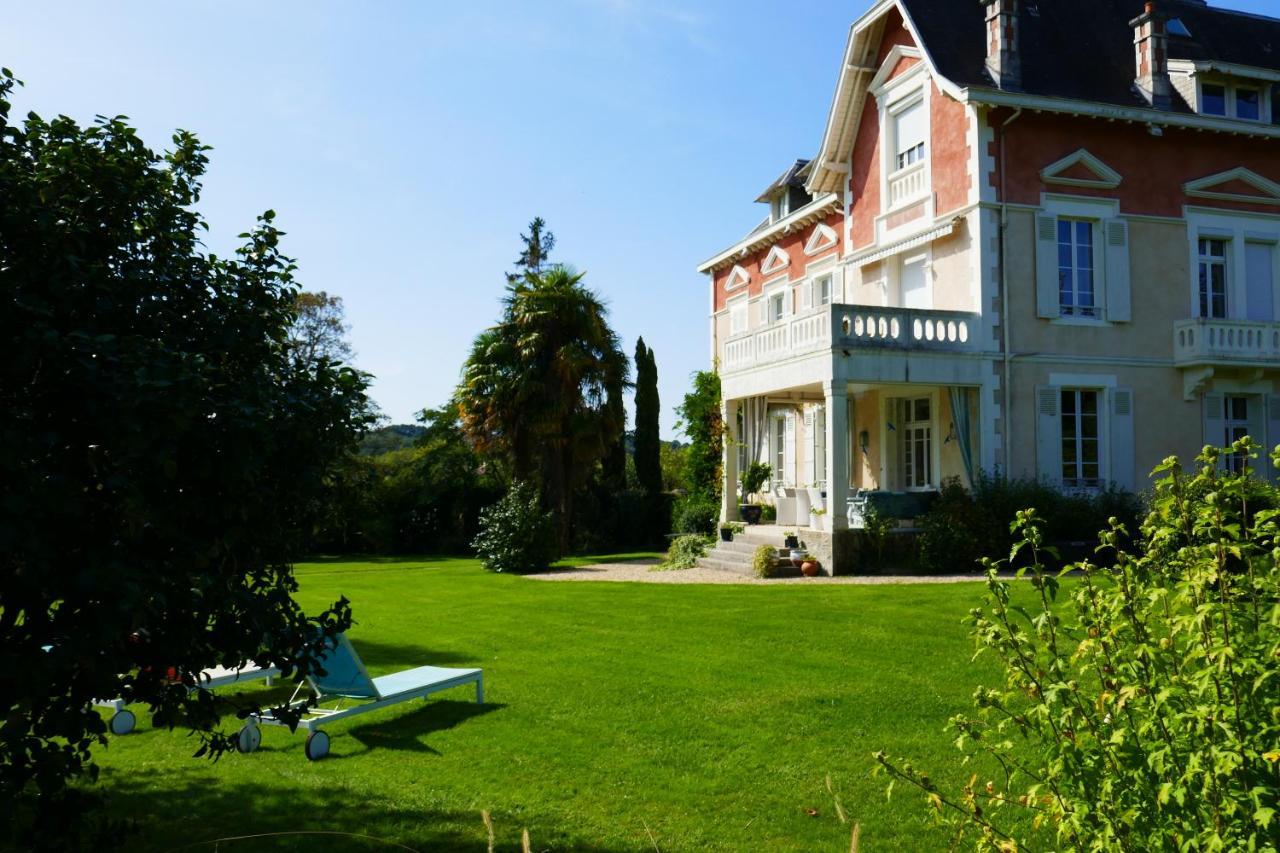 Domaine De Bassilour Hotel Bidart Bagian luar foto