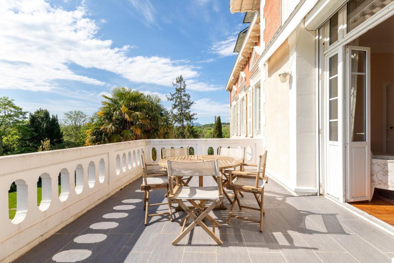 Domaine De Bassilour Hotel Bidart Bagian luar foto