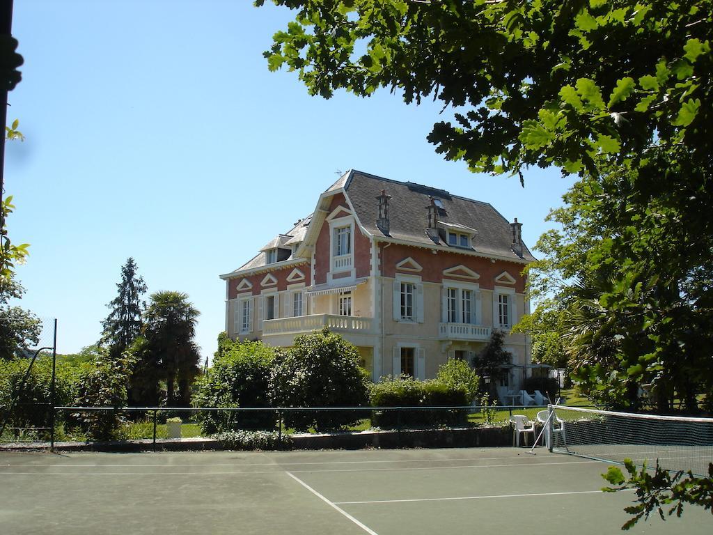 Domaine De Bassilour Hotel Bidart Bagian luar foto